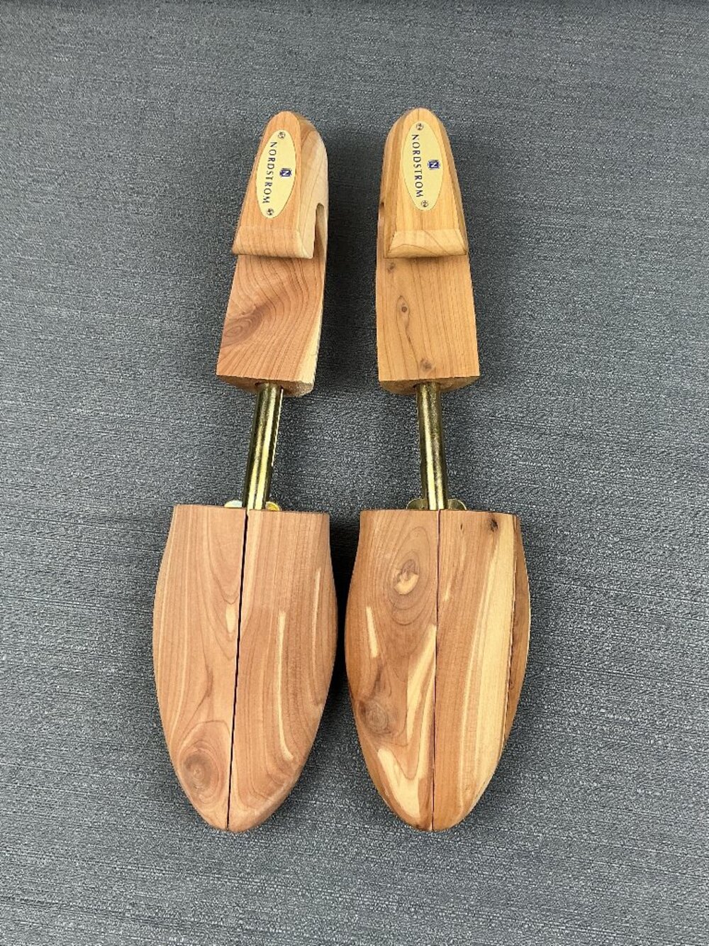 Nordstrom Men's XL Shoes Trees Cedar Wood Inserts 1 Pair Made in USA.